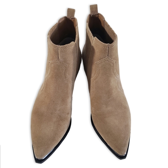 EUC Marc Fisher | Yohani Natural Beige Suede Western Ankle Bootie Sz 6.5 US - Picture 1 of 12